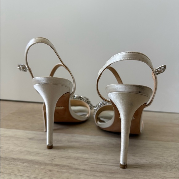 Badgley Mischka White Rhinestone Heels Size 6 - Picture 5 of 5